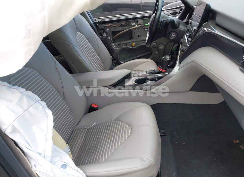 Photo 5 of 2022 Toyota Camry SE (VIN 4T1G11AK1NU075917)