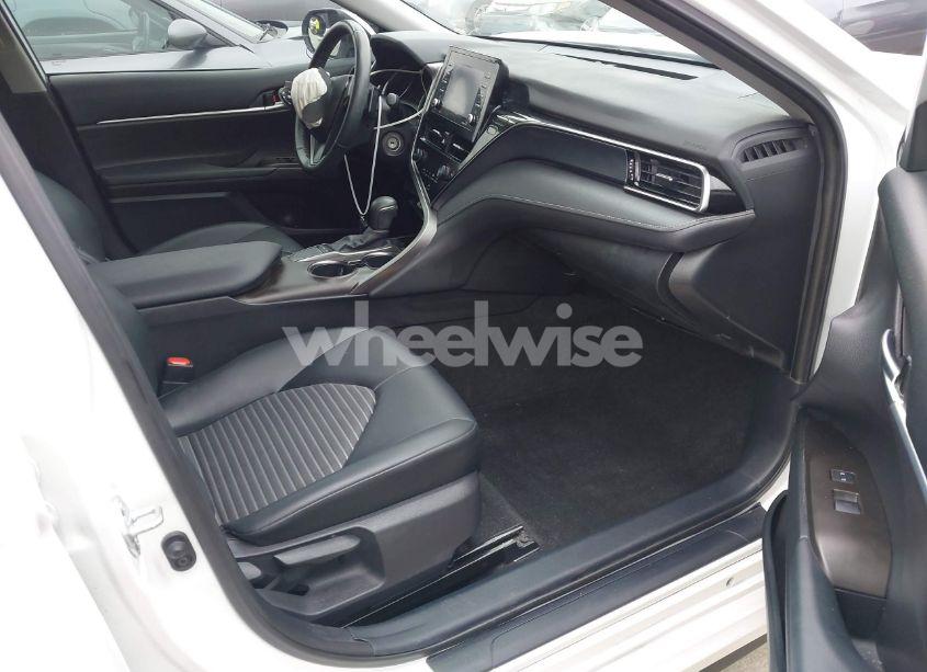 Photo 5 of 2022 Toyota Camry SE/SE NIGHT SHADE (VIN 4T1G11AK1NU656303)