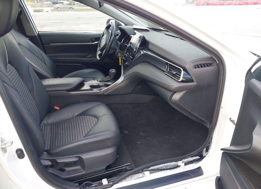 Photo 5 of 2022 Toyota Camry SE (VIN 4T1G11AK1NU709520)