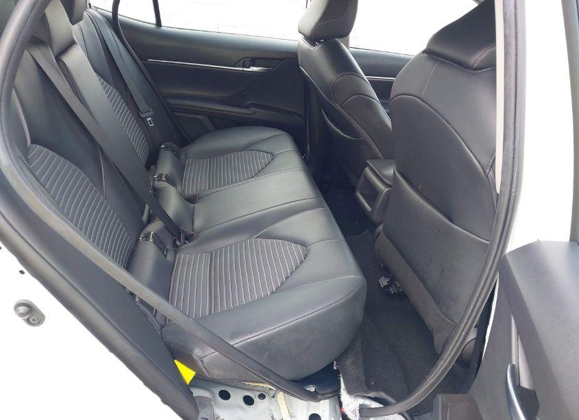 Photo 8 of 2022 Toyota Camry SE (VIN 4T1G11AK1NU709520)