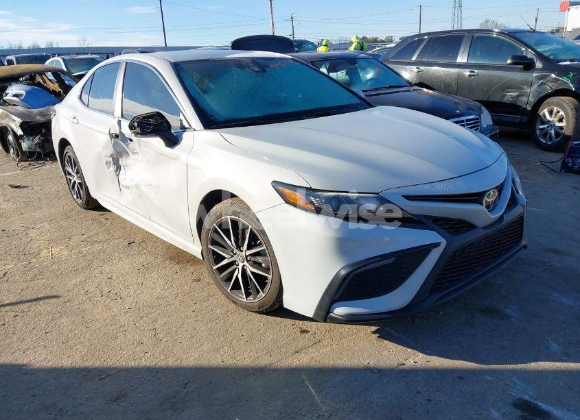 2023 Toyota Camry SE (VIN 4T1G11AK1PU080666) main photo