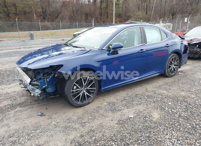 Photo 2 of 2023 Toyota Camry SE (VIN 4T1G11AK1PU110927)