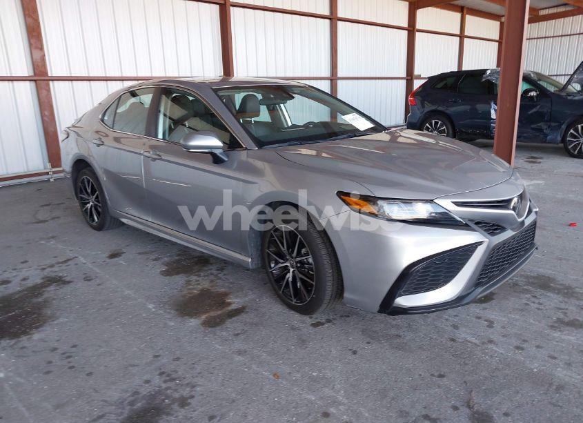 2023 Toyota Camry SE (VIN 4T1G11AK1PU747767) main photo