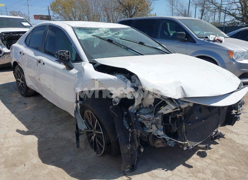 2023 Toyota Camry SE (VIN 4T1G11AK1PU774077) main photo