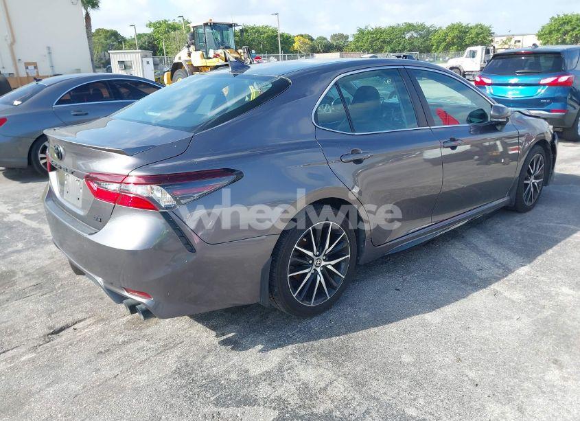 Photo 4 of 2023 Toyota Camry SE (VIN 4T1G11AK1PU784950)