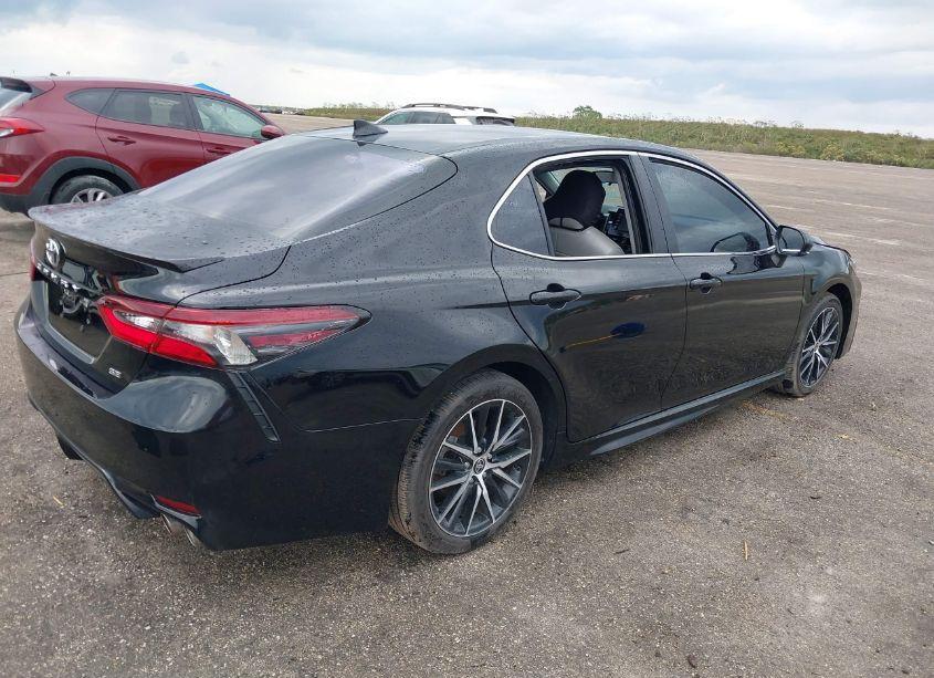Photo 4 of 2023 Toyota Camry SE (VIN 4T1G11AK1PU803030)
