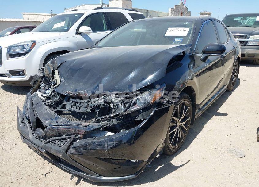 Photo 2 of 2023 Toyota Camry SE (VIN 4T1G11AK1PU827165)