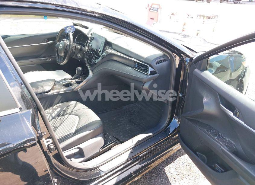 Photo 5 of 2023 Toyota Camry SE (VIN 4T1G11AK1PU833497)