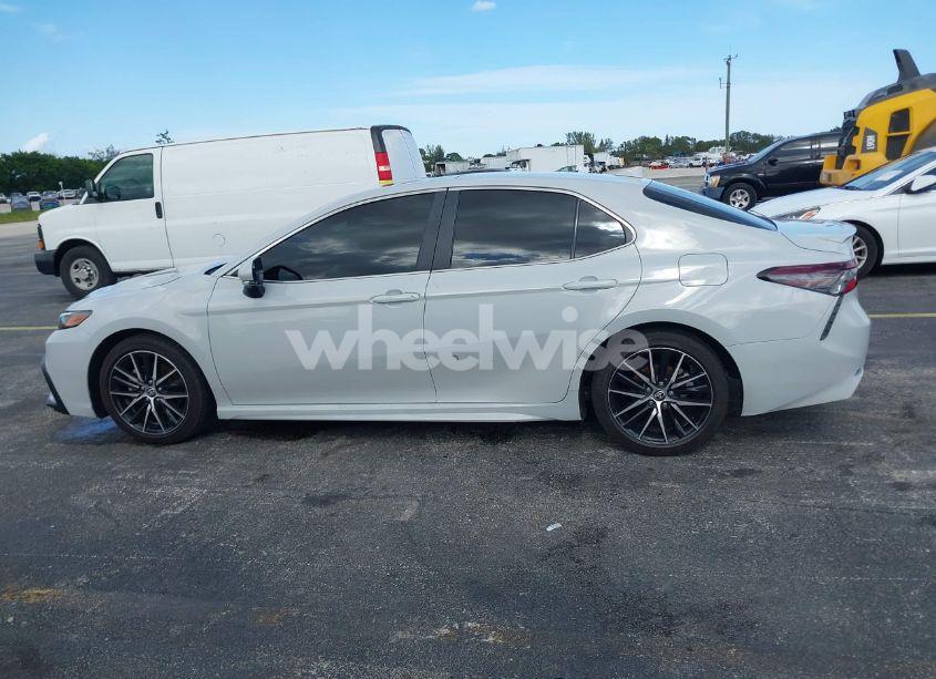 Photo 14 of 2024 Toyota Camry SE (VIN 4T1G11AK1RU238569)