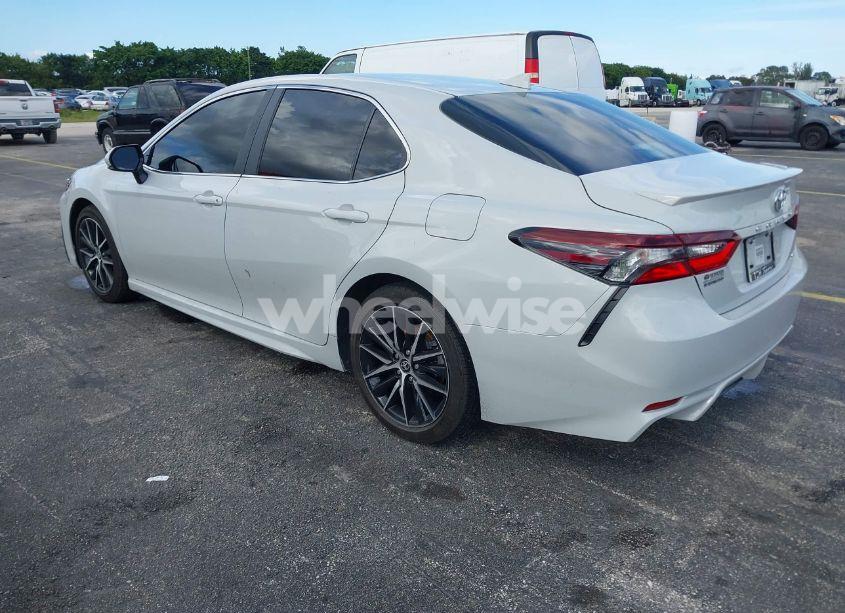 Photo 3 of 2024 Toyota Camry SE (VIN 4T1G11AK1RU238569)