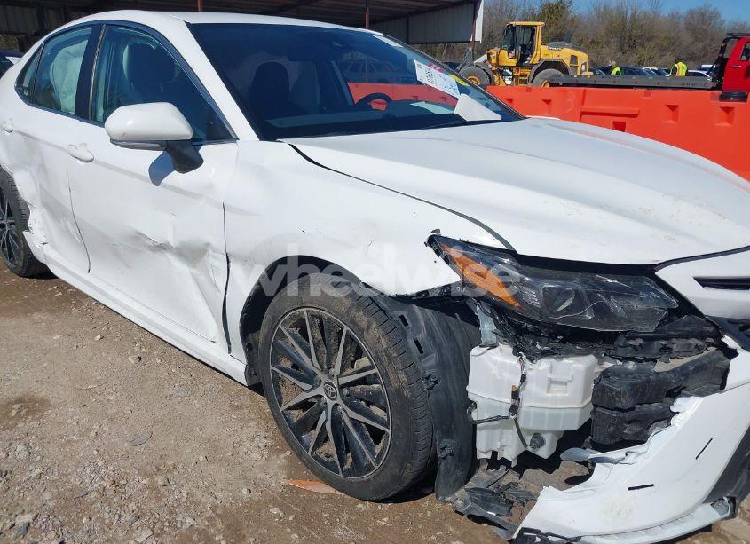 Photo 6 of 2024 Toyota Camry SE (VIN 4T1G11AK1RU238846)