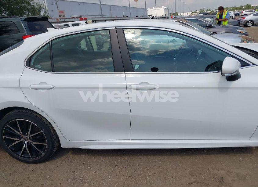 Photo 14 of 2024 Toyota Camry SE (VIN 4T1G11AK1RU240421)