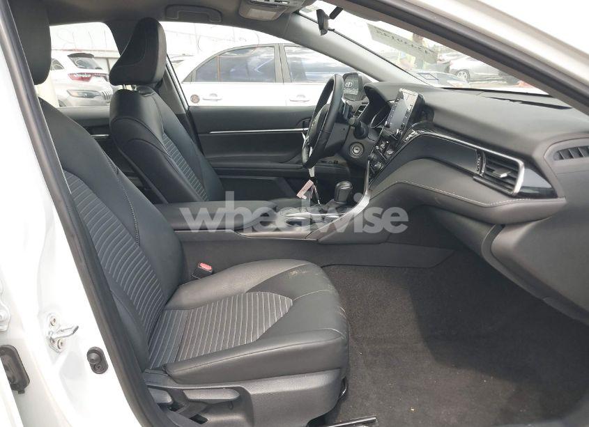 Photo 5 of 2024 Toyota Camry SE (VIN 4T1G11AK1RU240421)