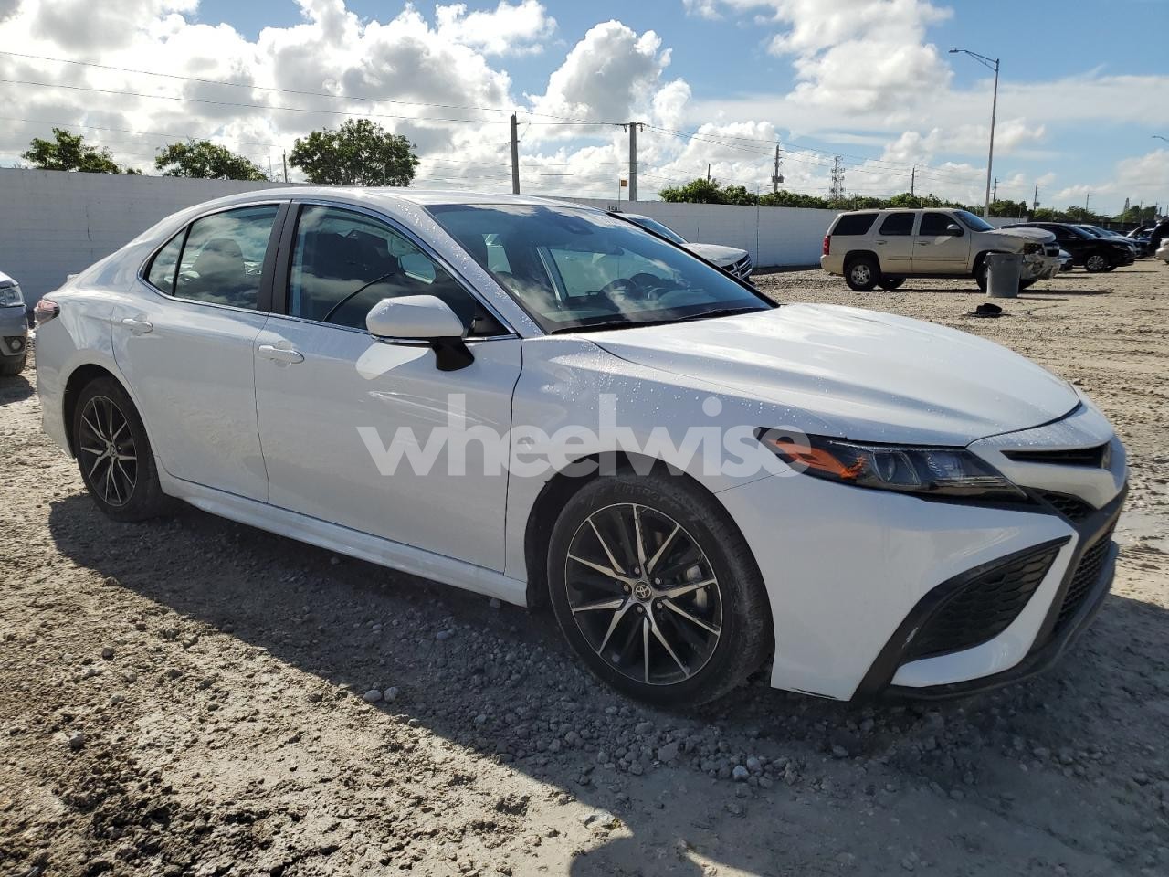 Photo 4 of 2024 TOYOTA CAMRY SE NIGHT SHADE (VIN 4T1G11AK1RU886316)