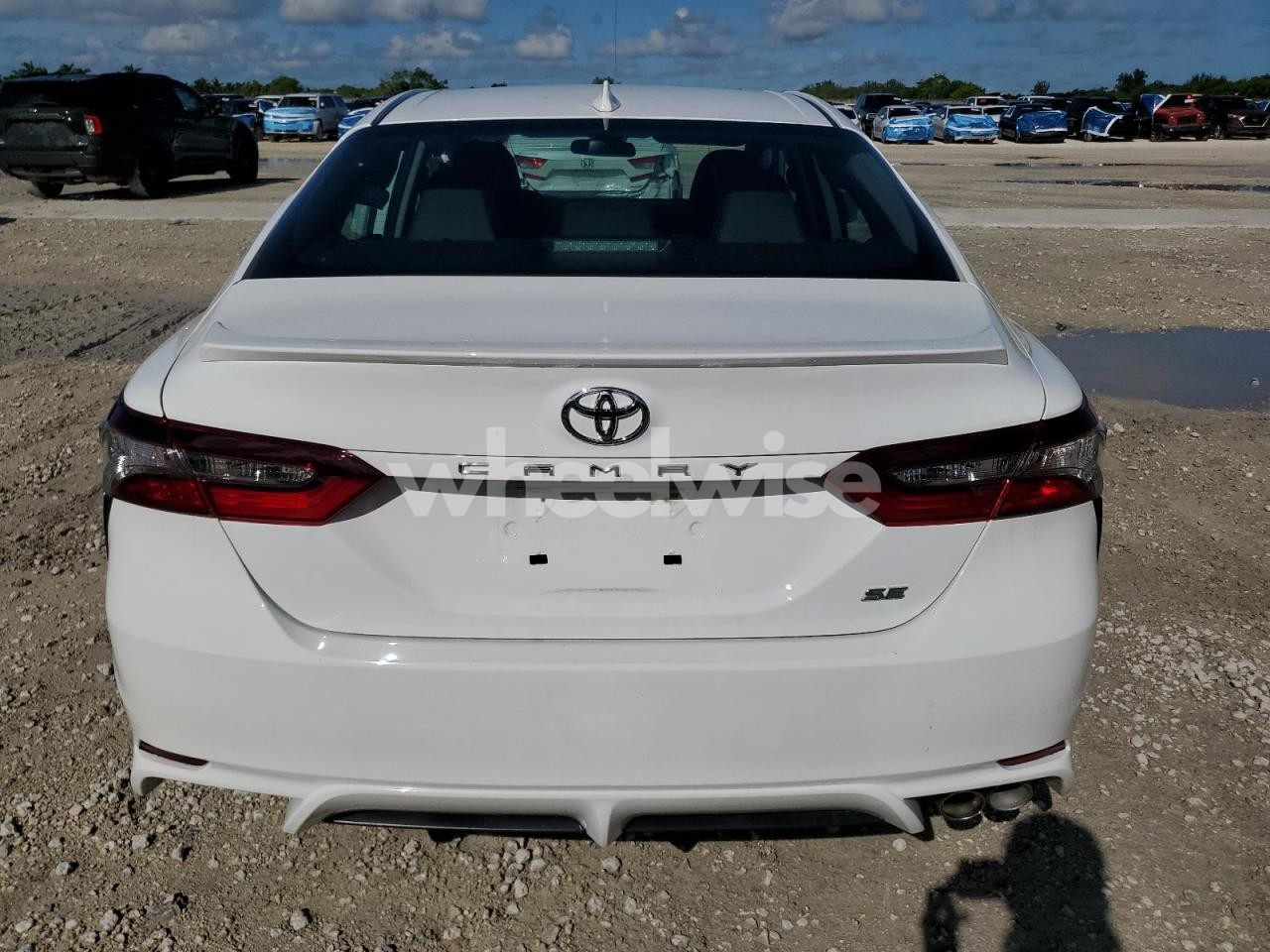 Photo 6 of 2024 TOYOTA CAMRY SE NIGHT SHADE (VIN 4T1G11AK1RU886316)