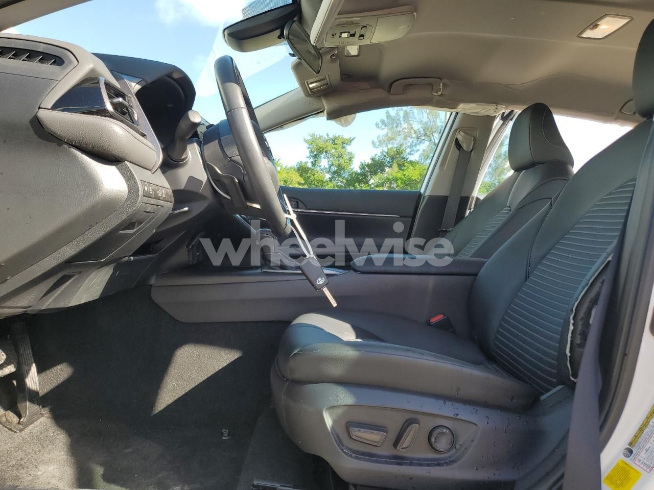 Photo 7 of 2024 TOYOTA CAMRY SE NIGHT SHADE (VIN 4T1G11AK1RU886316)