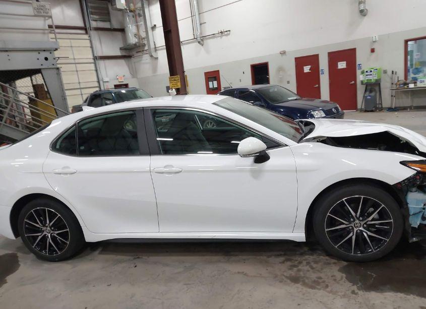 Photo 14 of 2024 Toyota Camry SE (VIN 4T1G11AK1RU908038)