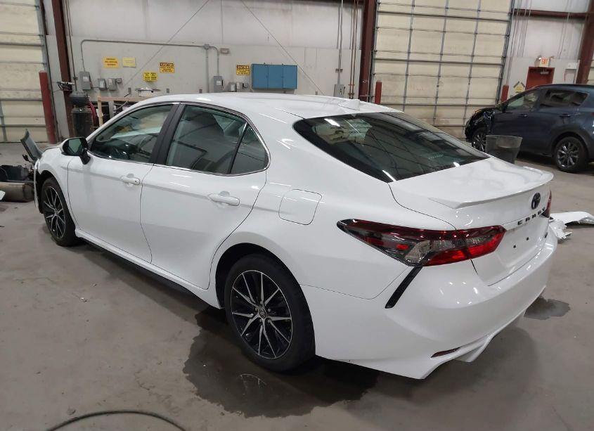 Photo 3 of 2024 Toyota Camry SE (VIN 4T1G11AK1RU908038)