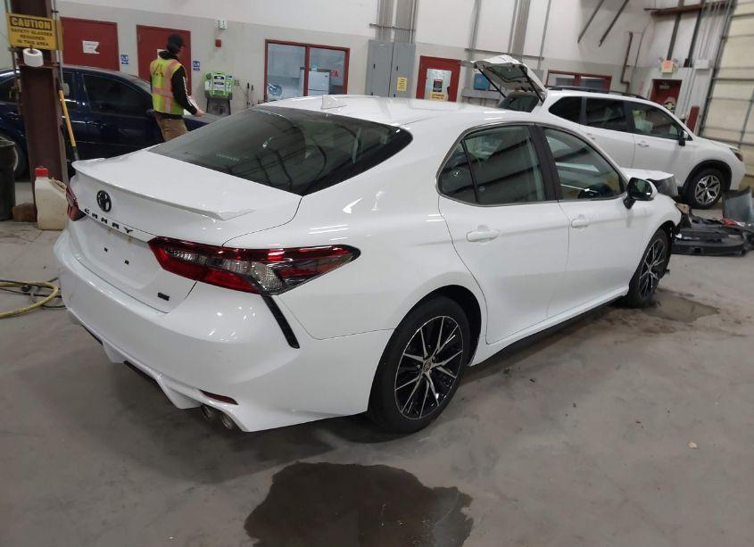 Photo 4 of 2024 Toyota Camry SE (VIN 4T1G11AK1RU908038)