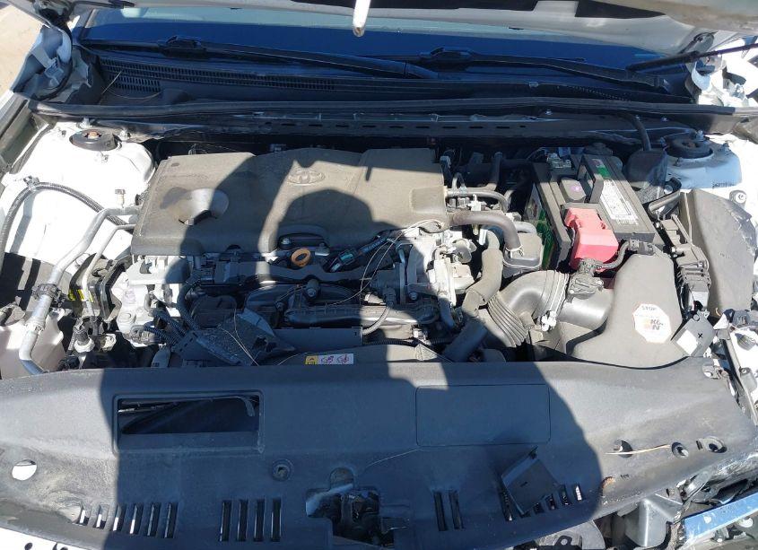 Photo 10 of 2020 Toyota Camry SE (VIN 4T1G11AK2LU302335)