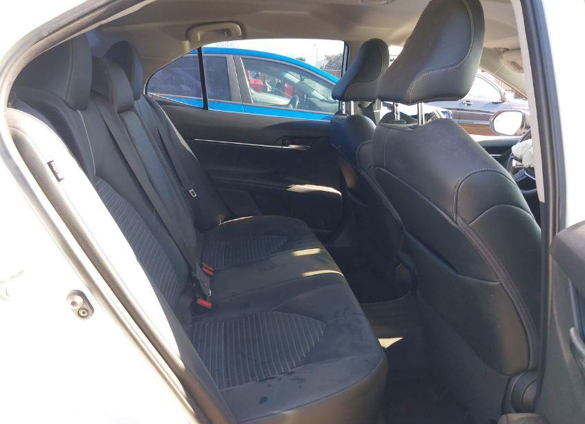 Photo 8 of 2020 Toyota Camry SE (VIN 4T1G11AK2LU302335)