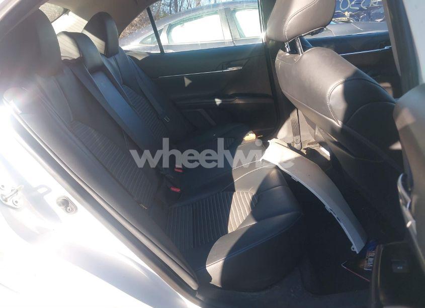 Photo 8 of 2020 Toyota Camry SE (VIN 4T1G11AK2LU325534)