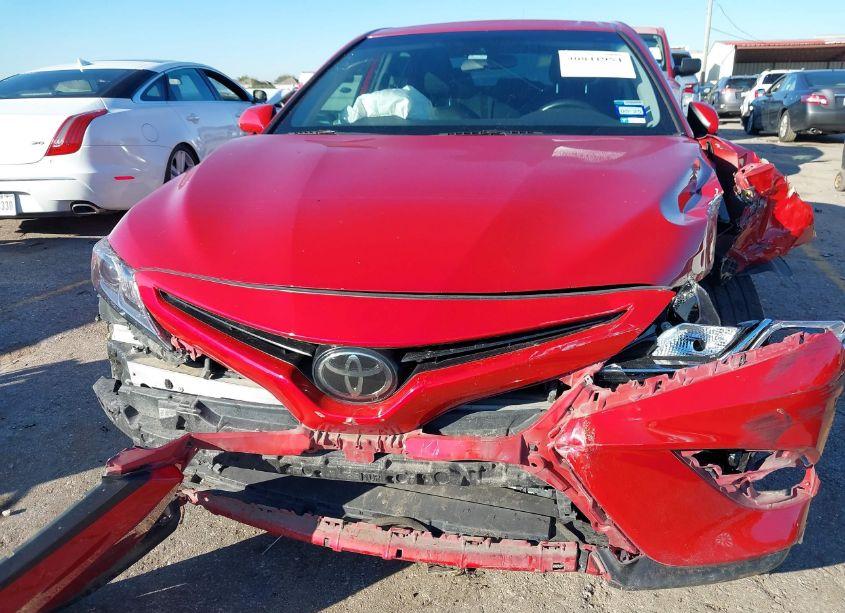 Photo 11 of 2020 Toyota Camry SE (VIN 4T1G11AK2LU386334)