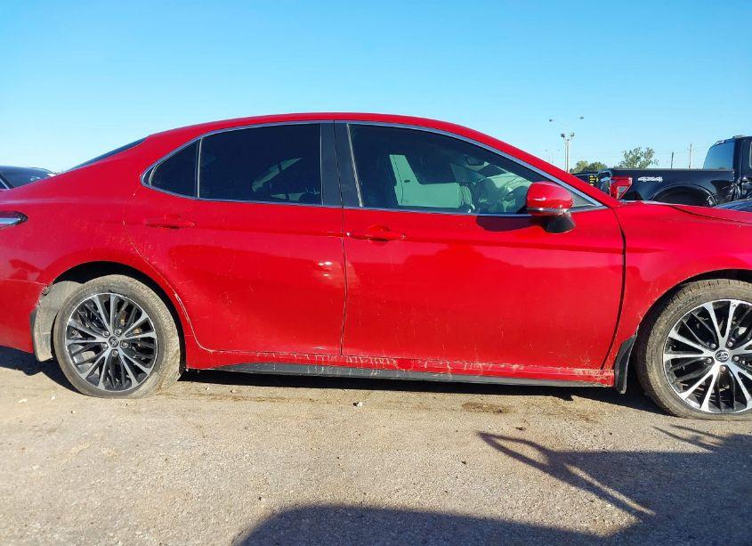 Photo 12 of 2020 Toyota Camry SE (VIN 4T1G11AK2LU386334)