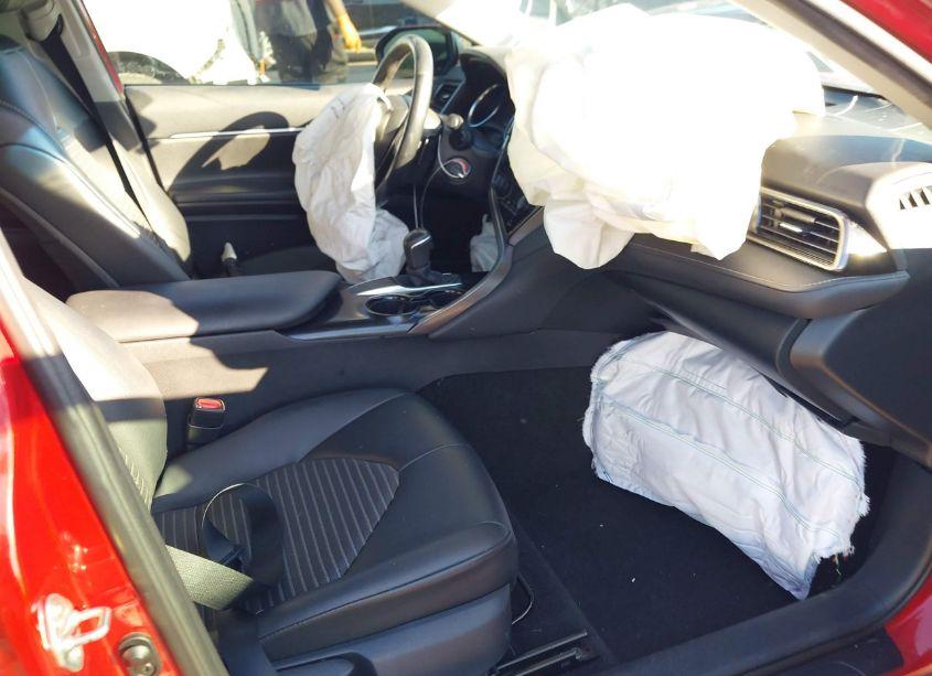 Photo 5 of 2020 Toyota Camry SE (VIN 4T1G11AK2LU386334)