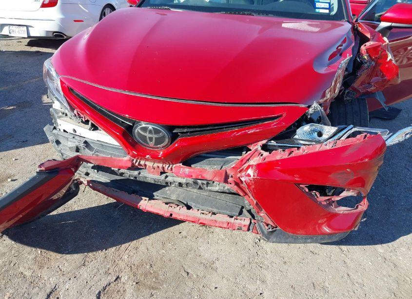 Photo 6 of 2020 Toyota Camry SE (VIN 4T1G11AK2LU386334)