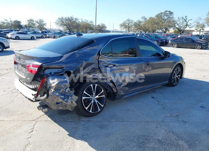 Photo 4 of 2020 Toyota Camry SE (VIN 4T1G11AK2LU392182)
