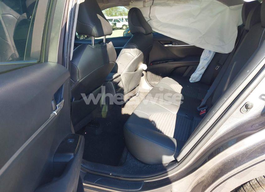 Photo 8 of 2020 Toyota Camry SE (VIN 4T1G11AK2LU392182)