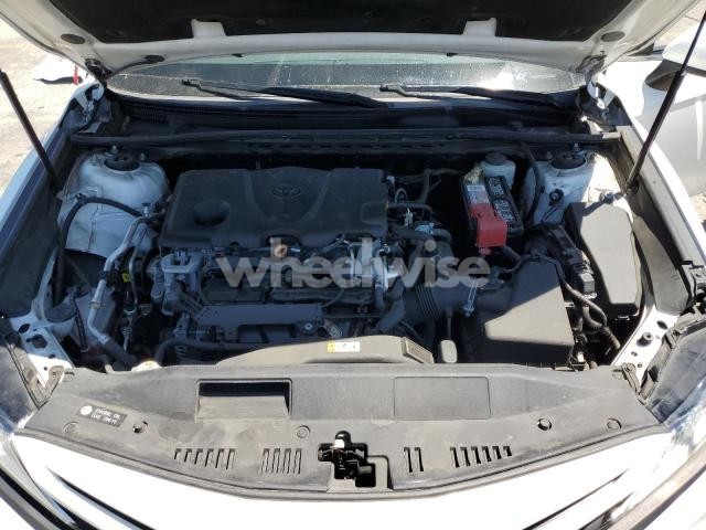 2020 TOYOTA CAMRY SE (VIN 4T1G11AK2LU500980) main photo