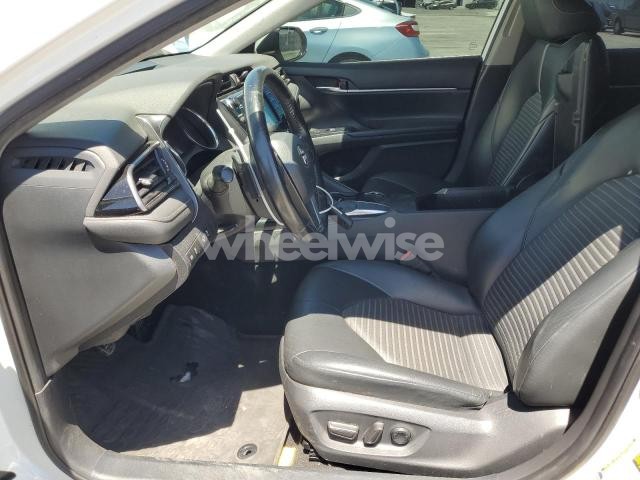 Photo 10 of 2020 TOYOTA CAMRY SE (VIN 4T1G11AK2LU500980)