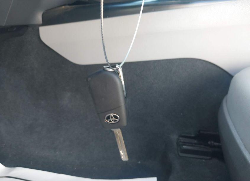 Photo 11 of 2020 Toyota Camry SE (VIN 4T1G11AK2LU506553)