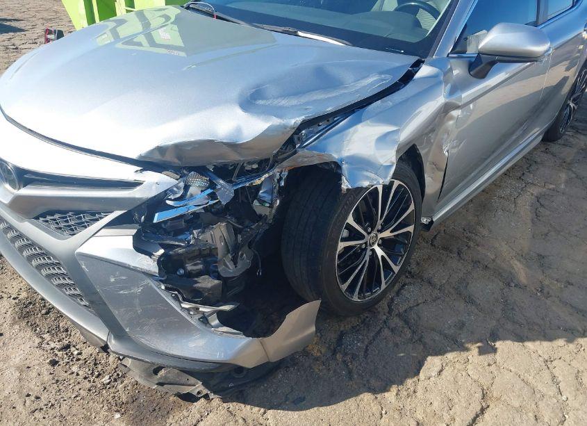 Photo 6 of 2020 Toyota Camry SE (VIN 4T1G11AK2LU506553)