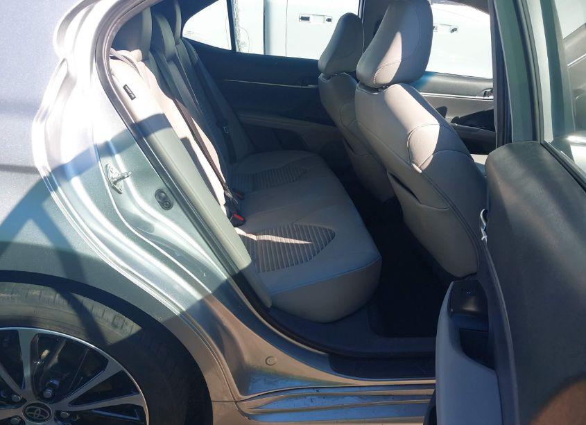 Photo 8 of 2020 Toyota Camry SE (VIN 4T1G11AK2LU506553)