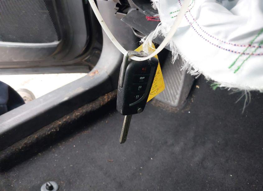 Photo 11 of 2020 Toyota Camry SE (VIN 4T1G11AK2LU507122)