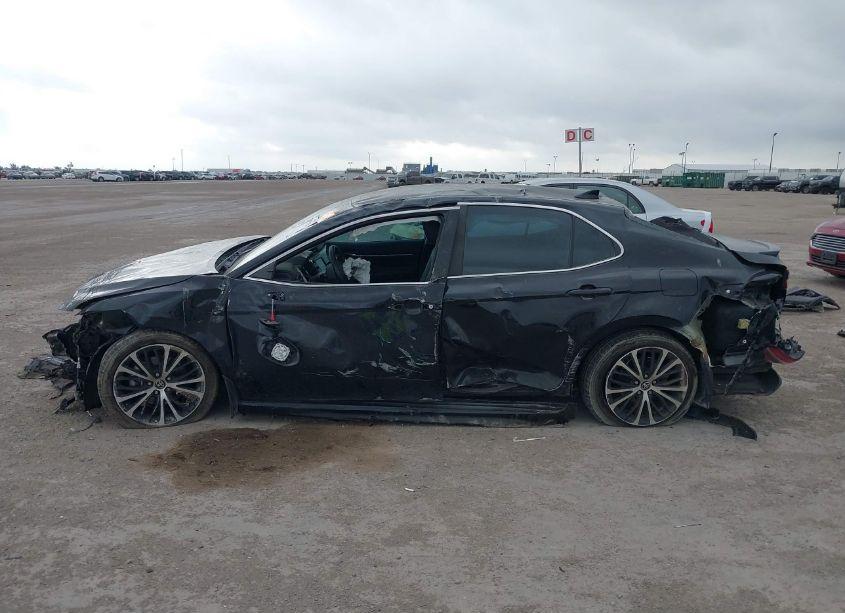 Photo 15 of 2020 Toyota Camry SE (VIN 4T1G11AK2LU507122)