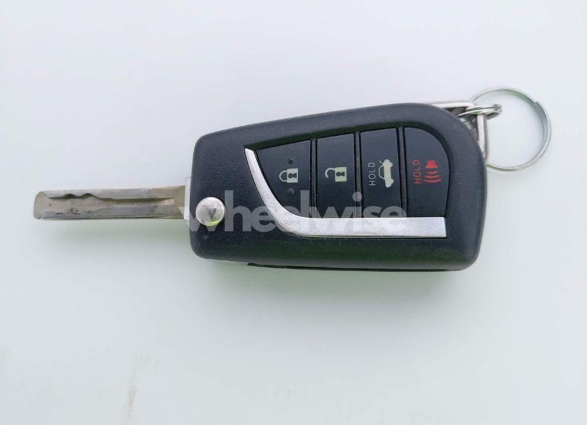 Photo 11 of 2020 Toyota Camry SE (VIN 4T1G11AK2LU865482)