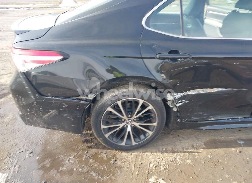 Photo 6 of 2020 Toyota Camry SE (VIN 4T1G11AK2LU870455)