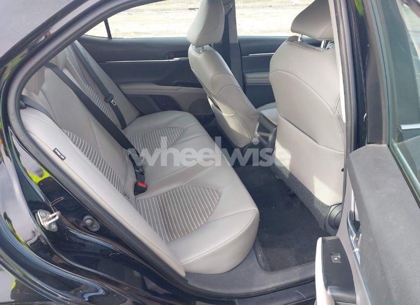 Photo 8 of 2020 Toyota Camry SE (VIN 4T1G11AK2LU870455)