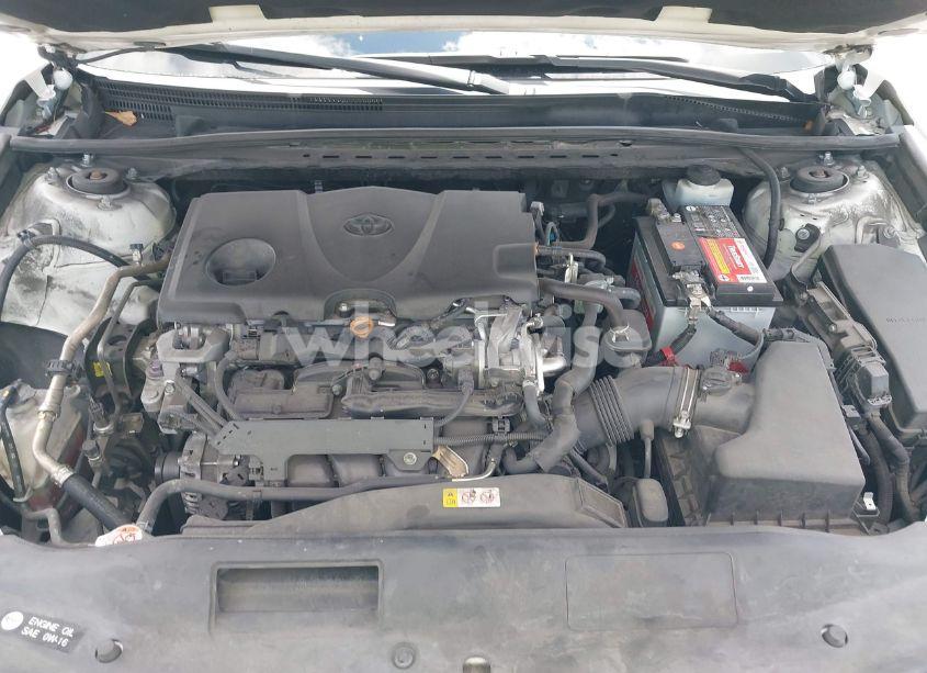 Photo 10 of 2020 Toyota Camry SE (VIN 4T1G11AK2LU883786)