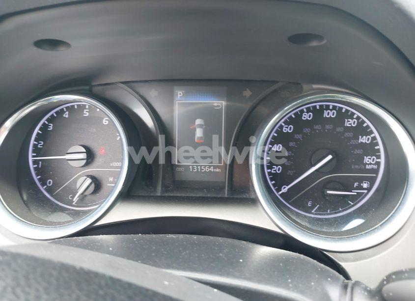 Photo 7 of 2020 Toyota Camry SE (VIN 4T1G11AK2LU883786)