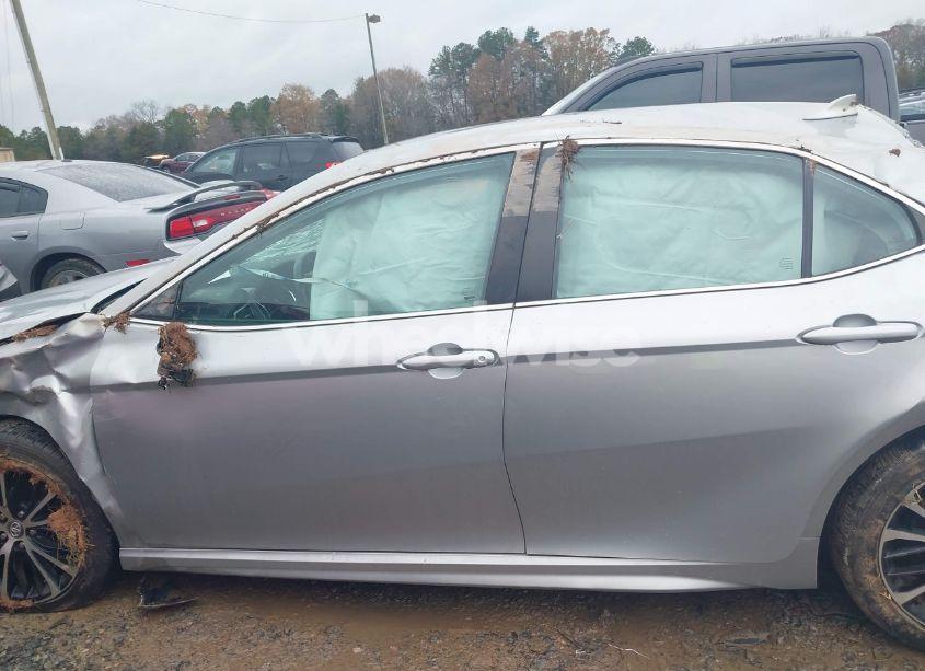 Photo 14 of 2020 Toyota Camry SE (VIN 4T1G11AK2LU893119)