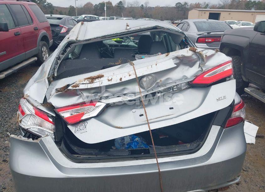 Photo 6 of 2020 Toyota Camry SE (VIN 4T1G11AK2LU893119)