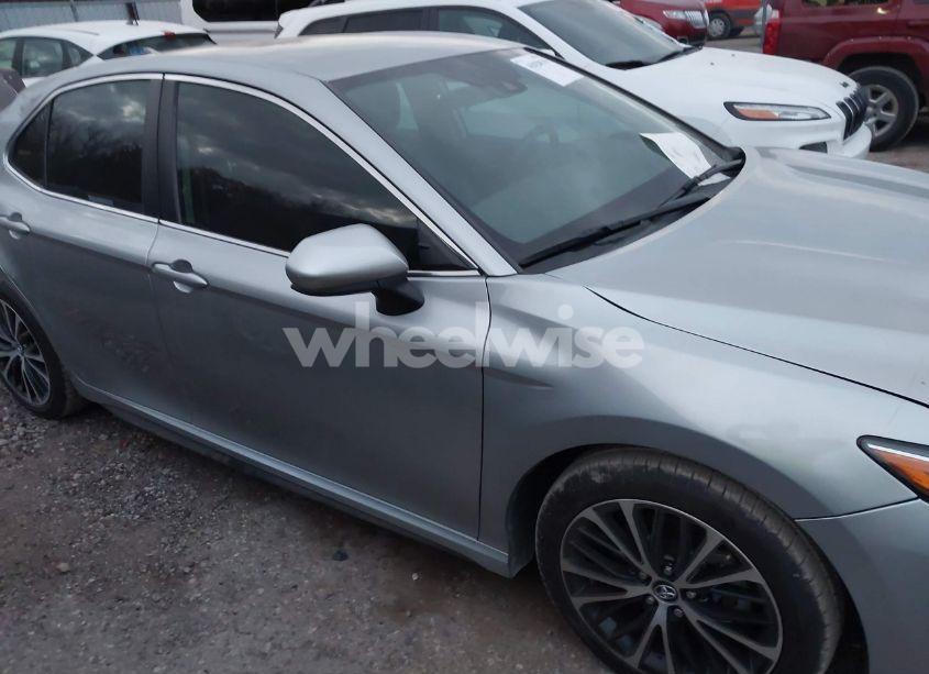 Photo 14 of 2020 Toyota Camry SE (VIN 4T1G11AK2LU901428)