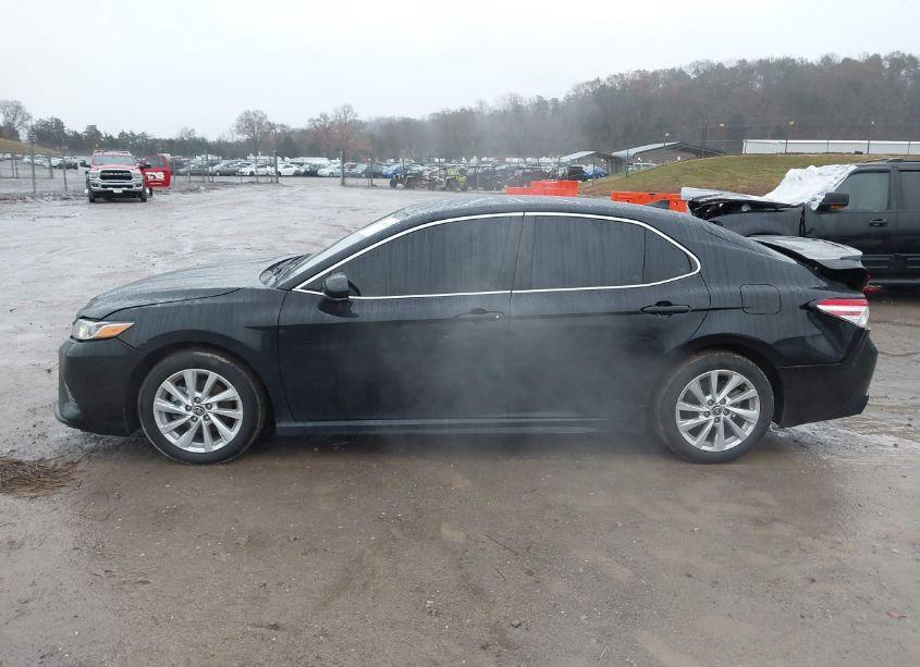 Photo 14 of 2020 Toyota Camry SE (VIN 4T1G11AK2LU980714)