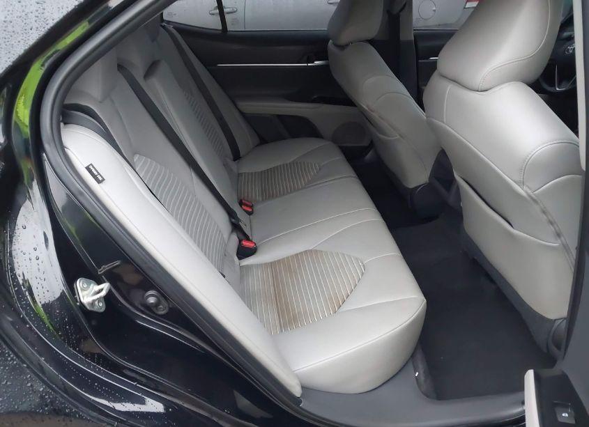 Photo 8 of 2020 Toyota Camry SE (VIN 4T1G11AK2LU980714)