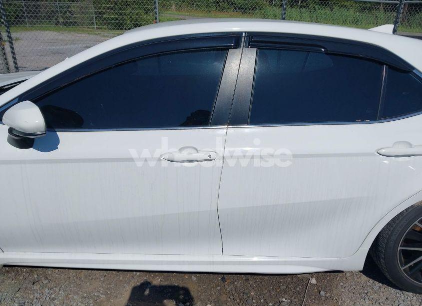 Photo 15 of 2021 Toyota Camry SE (VIN 4T1G11AK2MU403618)